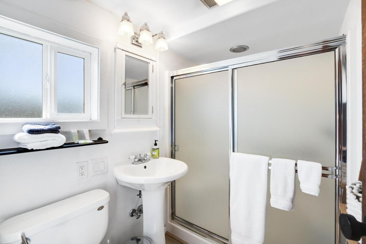 Cape Meares Beach Getaway Bagian luar foto