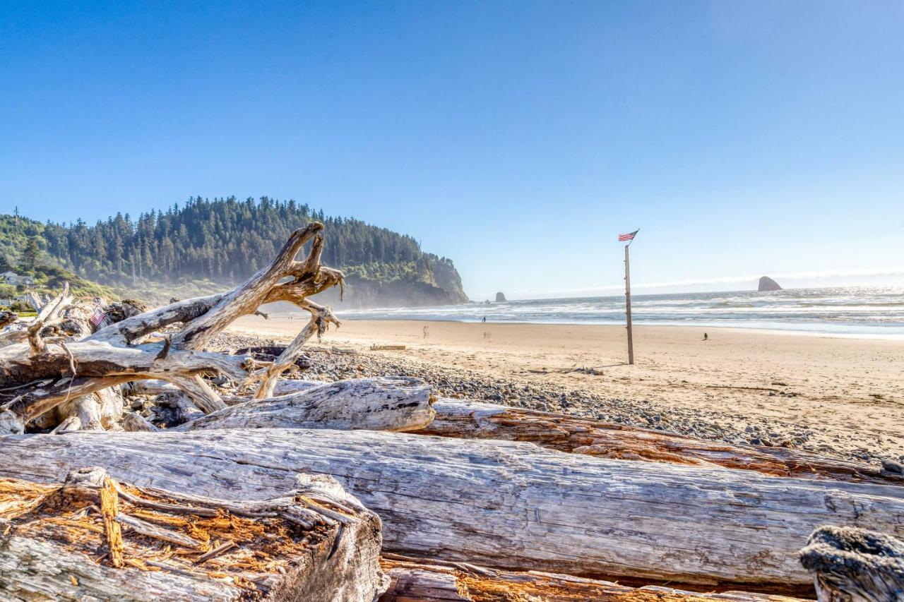 Cape Meares Beach Getaway Bagian luar foto